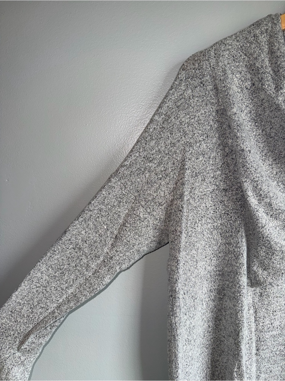 Simply Vera Wang Sweater PL Gray Cowl Neck Soft Knit Petite Large Top - Picture 3 of 8